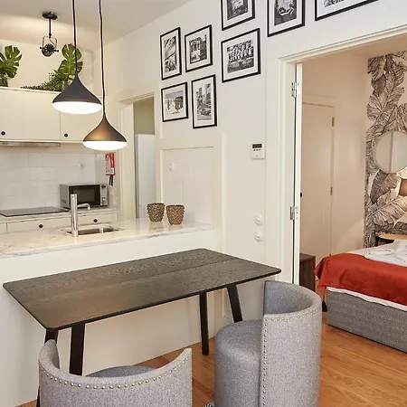 Boutique Rentals-flores Classic Historical Centre * Oporto